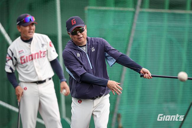 ‘두찬호 확정적?’ 롯데 170억 실패가 족쇄였다…김태형은 답을 듣지 못하고 미야자키로 떠났다