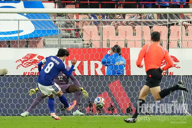 [442.review] ‘미나미노 선제골 + 도안 추가골’ 일본, 가나에 2-0 완승… 끝까지 이어진 압박으로 가나 완전 봉쇄