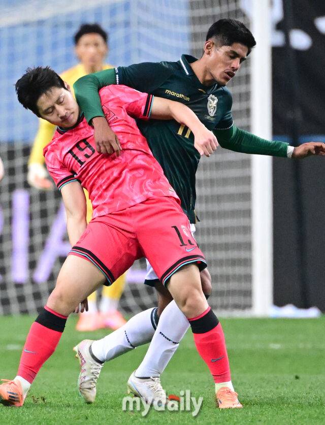 평가전 의미 무색해진 전반전...볼리비아전 경기 과열! 홍명보호 '부상 위험' 최고조 [MD현장]