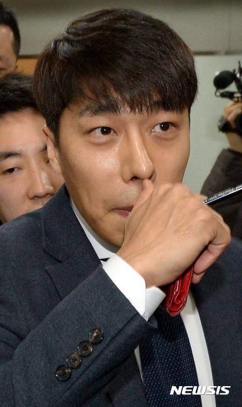 충격! '국민 영웅, 믿을 수 없는 추락' 양육비 미지급→징역 4개월 구형...'배드파더스' 김동성, 일용직 근무 호소에도 '구속 위기'