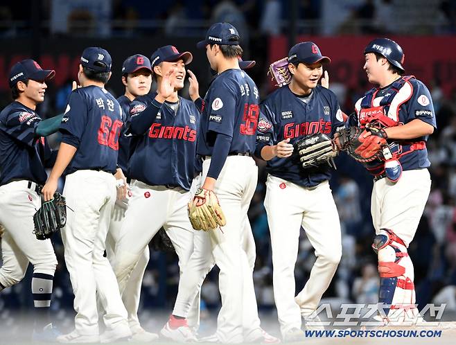 박찬호 영입 사실상 포기, 왜? 정말 170억 후유증 때문인가
