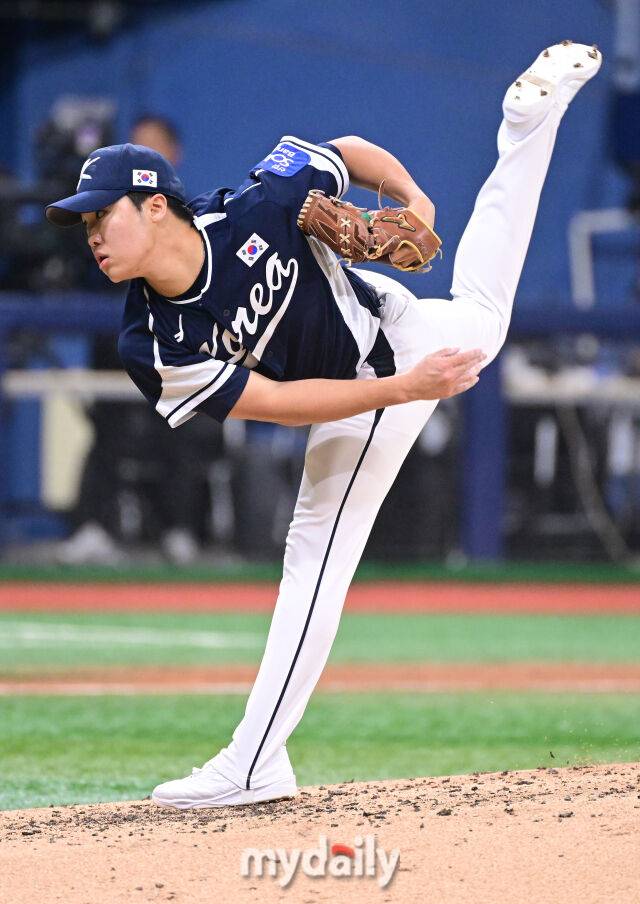 이래서 취재진에게도 함구했구나…정우주, 한일전 2차전 선발 깜짝 발탁! [MD도쿄]