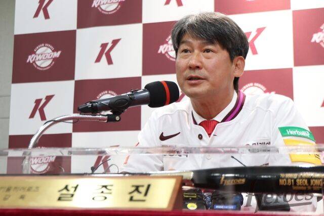 KIA·롯데는 박찬호 영입 시도는 했다, 그러나 키움은 잠잠했다…감독이 내야수 필요하다고 했는데, 언제 꼴찌 탈출 하나