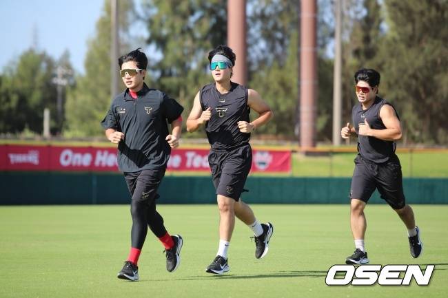 김도영이 이렇게 뛰어야 하는데....오키나와 마캠 지옥의 러닝, KIA 다리부상 악몽 털어낸다