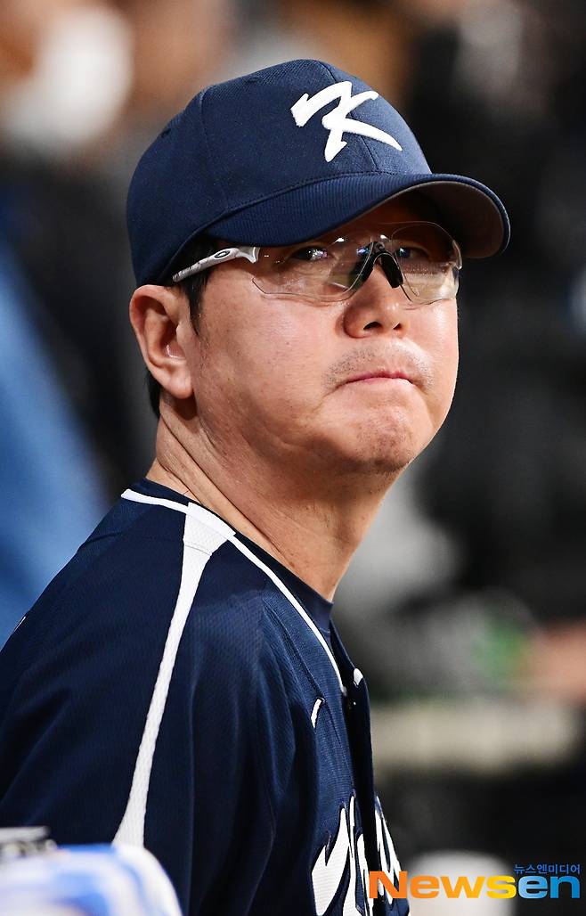 ‘ML 최초 女심판’ 수준미달 판정에 흔들렸나? 경쟁력 자신했던 불펜진, 와르르 무너졌다