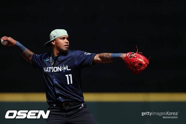 설마, 202안타 외인 포기하나…박찬호 영입 무산된 롯데, ML 올스타 유격수 영입할까