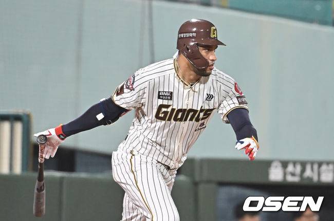 설마, 202안타 외인 포기하나…박찬호 영입 무산된 롯데, ML 올스타 유격수 영입할까