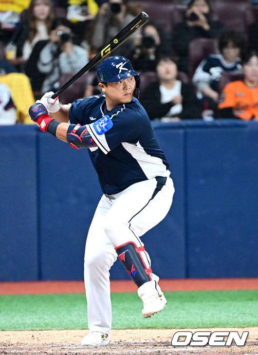 '2차전 무조건 승리' 류지현 감독 칼 빼들었다, 한동희·최재훈 선발→노시환·박동원 제외 [오!쎈 도쿄]