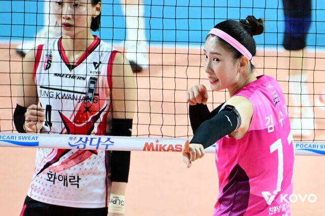 ‘절친’ 김수지가 본 신인감독 김연경은? “지도자로서 잘하더라, 그 안에 색깔이 있다” [MD인천]