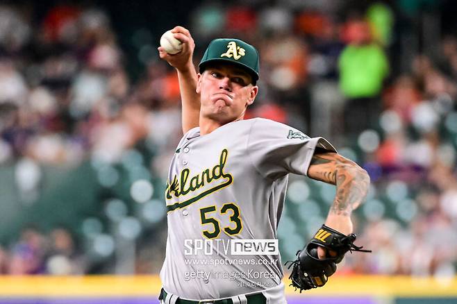 그러니까 왜 범죄를 저질러서… 미련 남은 KIA 전직 에이스, 결국 살기 위해 도미니카까지 갔다