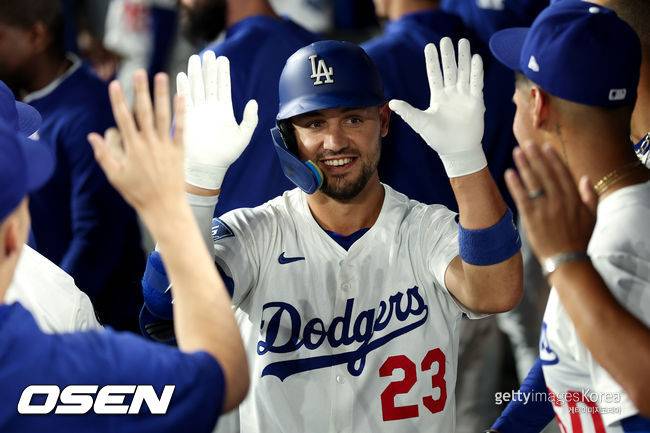 다저스 팬들 분노케 했던 '먹튀' 외야수, FA 되자 샌디에이고행?