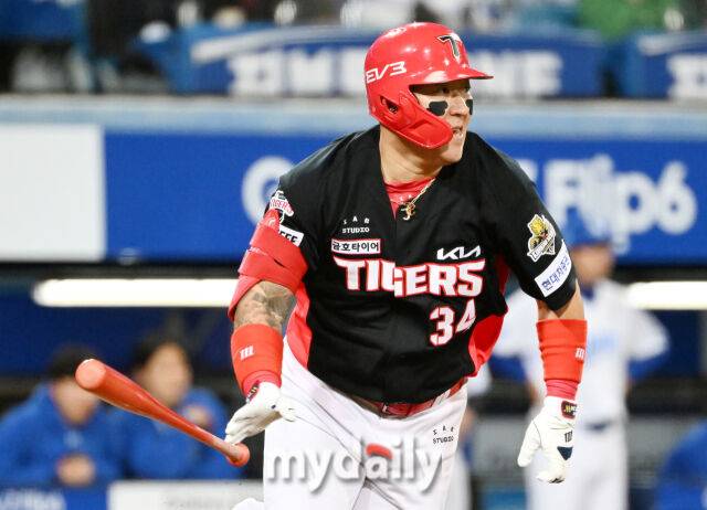 박찬호 두산행 충격을 털어내라, KIA FA 두 번째 타깃은 최형우…왜 조상우·양현종·이준영·한승택보다 중요한가