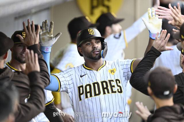 김하성 밀어냈던 4082억원 유격수가 김하성 떠난 애틀랜타로? 악성계약 전락…샌디에이고 매각설, 트레이드설 점화