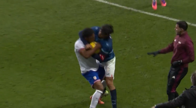 ‘0-2 완패’ 홍명보호에 나란히 진 팀들끼리…종료 직전 수십명 ‘집단 대난투극’ 논란