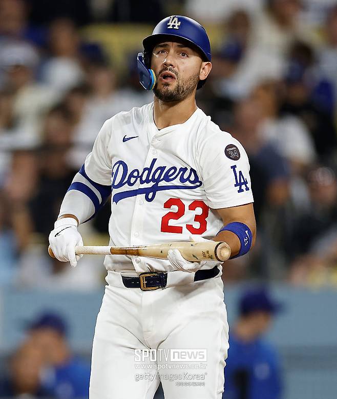 김혜성 연봉 4배인데 타율 1할, '다저스 최악의 계약' 결별 유력, 그런데 라이벌 팀으로 간다?…