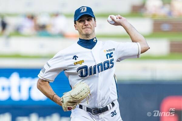 'NC 복귀 안 한다' 2024 KBO 골든글러브 에이스, MLB 향해 재도전…샌디에이고와 1+1년 재계약 [공식발표]