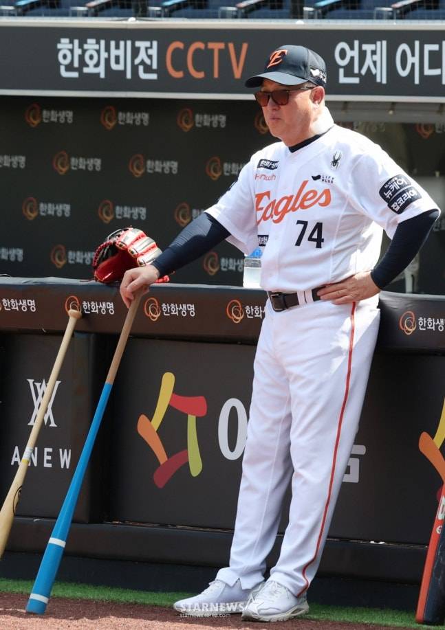 3년 전 한화 90억 참 잘 썼다, 19년 만의 KS 비결 '부상자 최소 1위'... 그 뒤엔 솔선수범 캡틴도 한몫했다