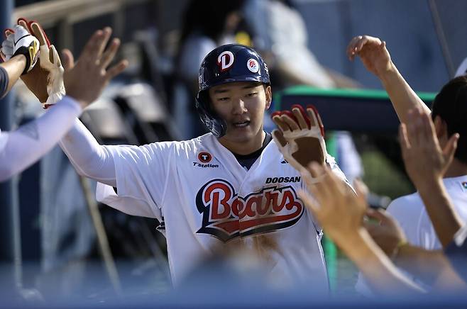 23살 군필 유격수 있는데 왜 박찬호에게 80억 쐈나, 두산은 내야 유망주 현실을 봤다