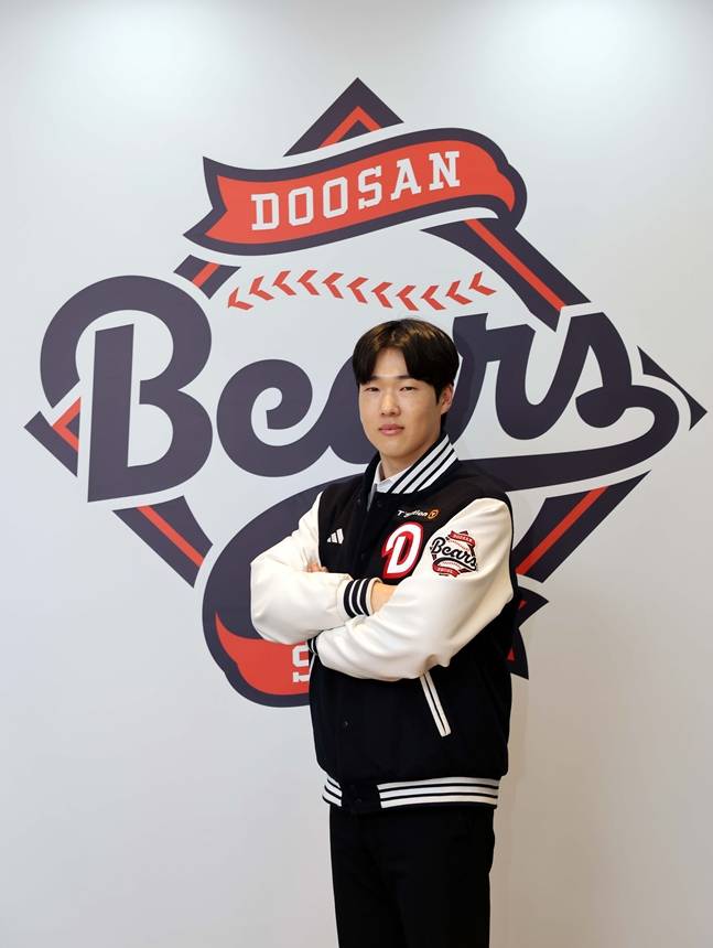 [공식발표] 'FA 2호 계약 나왔다!' 두산, 내부 FA 조수행과 4년 최대 16억에 눌러앉혔다