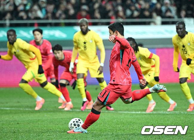 ‘PK 실축’ 황희찬, 손흥민 눈총 받았다 “선수들이 놀렸다…너무 생각이 많았어” [서울톡톡]