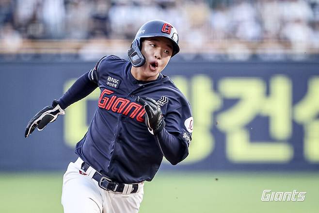 롯데 진짜 박찬호 외면했다…80억 투자 망설인 대가는? 트레이드 돌풍 유격수 업그레이드에 주목