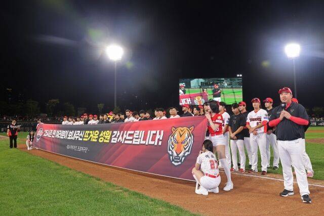 박찬호 충격의 두산행 뒤로 하고…KIA가 흙 속의 진주를 5개나 캔다? 8위 굴욕, 이건 불행 중 다행