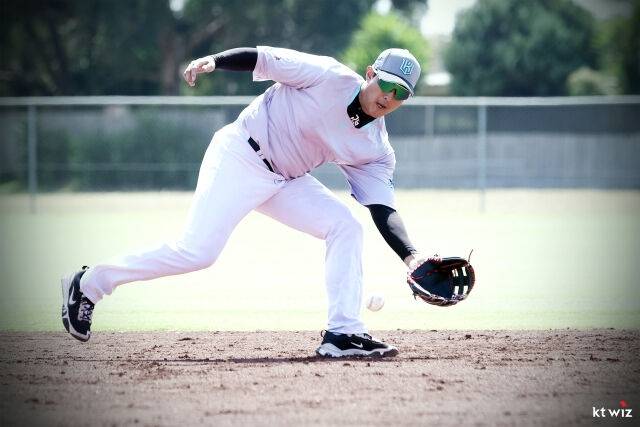 떠돌이 각오한 '10㎏ 감량' 38세 내야수, '끝내' 수비상 입후보→4차 FA 대반전... 주전 자격 입증했다