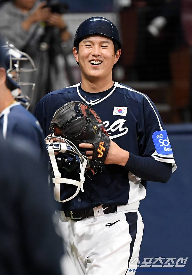 20대 포수 그렇게 없나? 규정타석 50% 채운 선수도 5명뿐…'C급 FA' 40세 안방마님에 시선이 쏠리는 이유