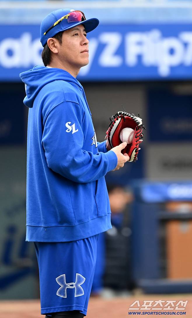 20대 포수 그렇게 없나? 규정타석 50% 채운 선수도 5명뿐…'C급 FA' 40세 안방마님에 시선이 쏠리는 이유