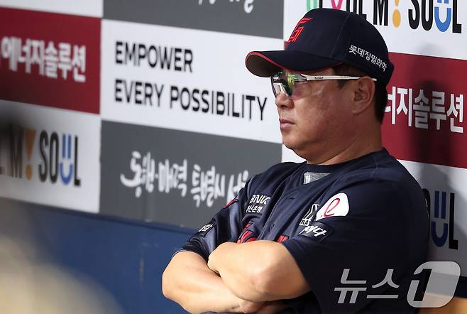 미소 짓는 한화, 웃지 못한 롯데…2차 드래프트 엇갈린 명암