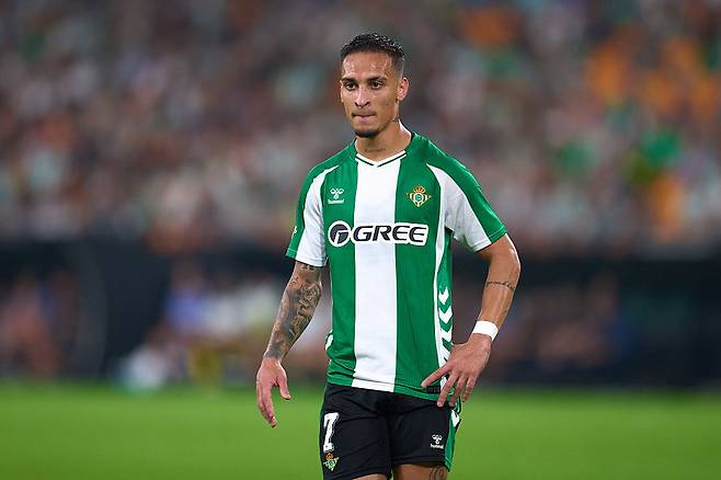 “콤파니 감독님이 제게 직접 전화해서…” 김민재, 맨체스터 유나이티드서 ‘최악의 먹튀’ 오명 쓴 안토니와 동료될 뻔한 사연