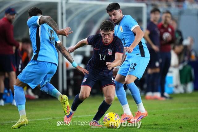손흥민 스승, 한국전 완패 이후 달라졌다…우루과이 5-1 대파, A매치 5연속 무패