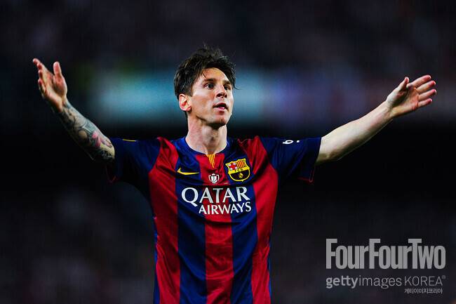 '회장도 부인하고 감독도 반대'했지만, 1년만 뛰어도 ‘3,387억’ 수입…바르셀로나, ‘메시 복귀’ 포기할 수 있을까?