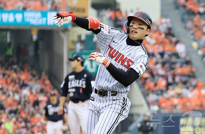 박찬호·강백호 다 놓친 KT, 베테랑 FA 타자에 눈독 들인다