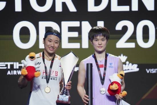 '안세영 만나 7전 7패, 너무 힘들었다'…中 왕즈이, '안세영 없는 대회' 우승 뒤 눈물 펑펑→