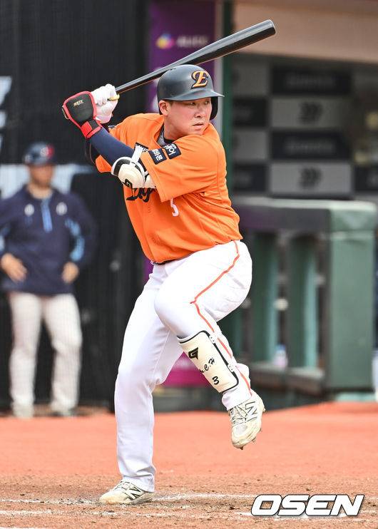 ‘KIA→롯데→한화→키움’ 서울로 돌아온 72억 타자, 3년 연속 꼴찌 탈출 이끌까 “DH로만 쓸 생각없다, 공·수 역할 모두 기대”