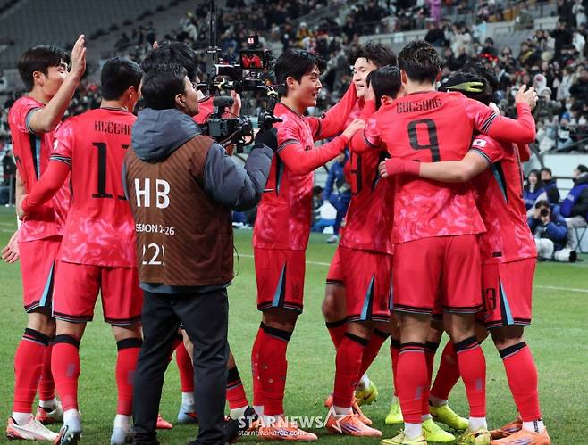 한국 '월드컵 16강 전력' 평가, 파워랭킹 42개국 중 15위... 日 '톱10' 유지