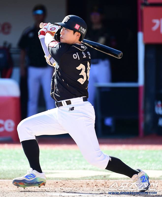 '드디어' 박찬호 80억 계약 공시, KIA의 시간 온다…두산 '20인 묶기' 작업 시작했다