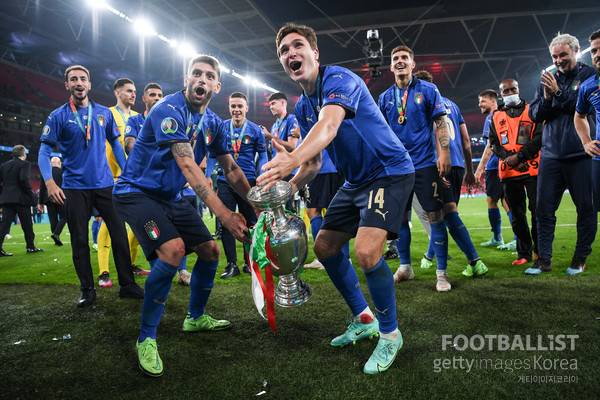 '대표팀이 망하게 생겼는데 차출 거부' 에이스 때문에 속타는 이탈리아… 키에사, 3월엔 합류할까?