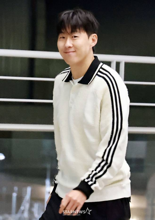 FIFA도 인정한 손흥민 클래스, 월드컵 조 추첨 포스터 '당당히 센터'에