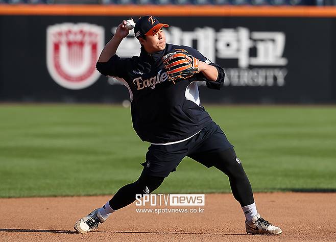 “노시환 계약 금액, 상상 이상이다” 강백호보다 더 큰 게 온다, 한화 샐러리캡 폭파 각오했나