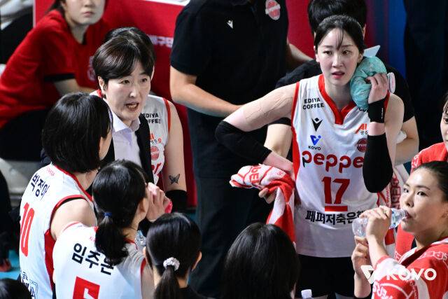 끝나자마자 ‘불꽃 피드백’, 장소연 감독이 박은서와 한유미 코치를 부른 이유 “빨리 말하는 게 낫겠다 싶었다” [MD대전]