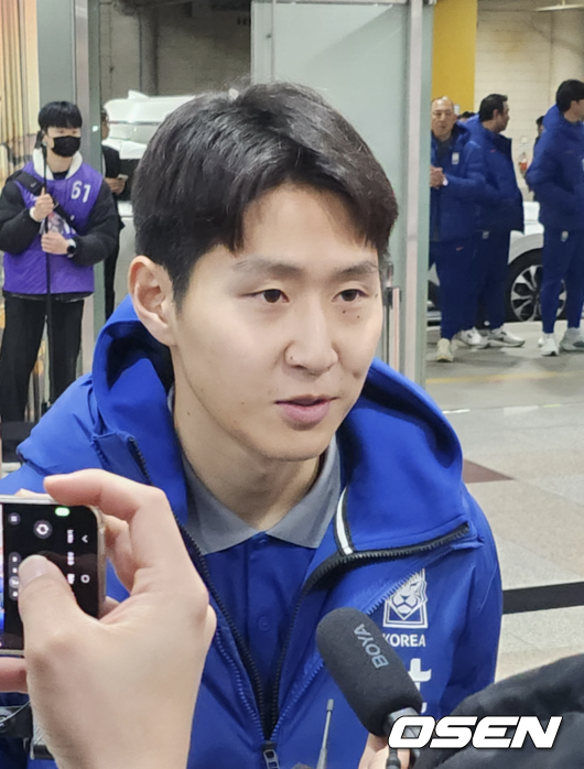 홍명보 감독 ‘이강인 해줘 축구’에 대한 이강인 답변 “그런 이야기 신경쓰지 않는다” [서울톡톡]