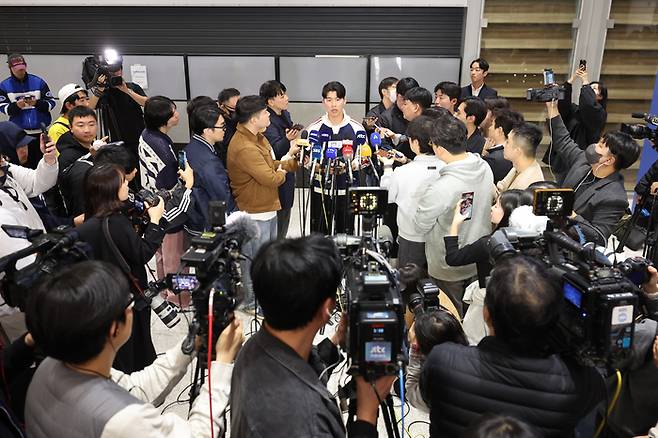 “모든 분들께 고개 숙여 사과” 김혜성, 진심 담은 사과문…“제 태도, 변명의 여지 없습니다” 고개 숙여 [SS시선집중]