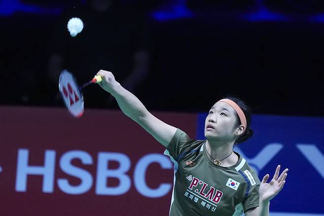 세계랭킹 8위도 ‘여제’를 상대로는 맥을 추지 못했다···안세영, 40분 만에 인타논 완파, 호주오픈 결승 선착, 10회 우승까지 한 걸음!