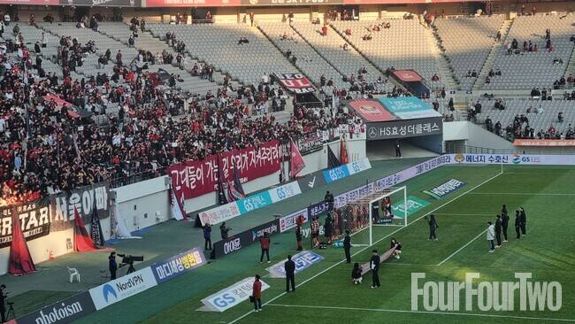 [k1.live] “우~김기동 나가!”…'홈 최종전 완패→ACLE 진출 좌절', 수호신은 분노했다