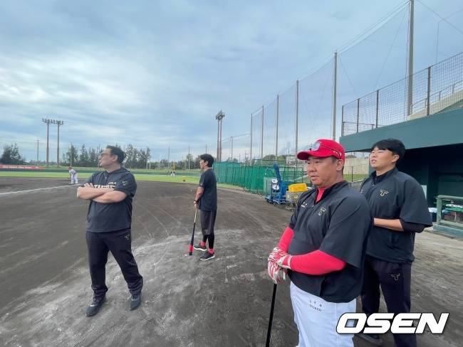 즉전력 뽑을까, 유망주 뽑을까...80억 유격수 보낸 KIA, 보상선수 은근 기대