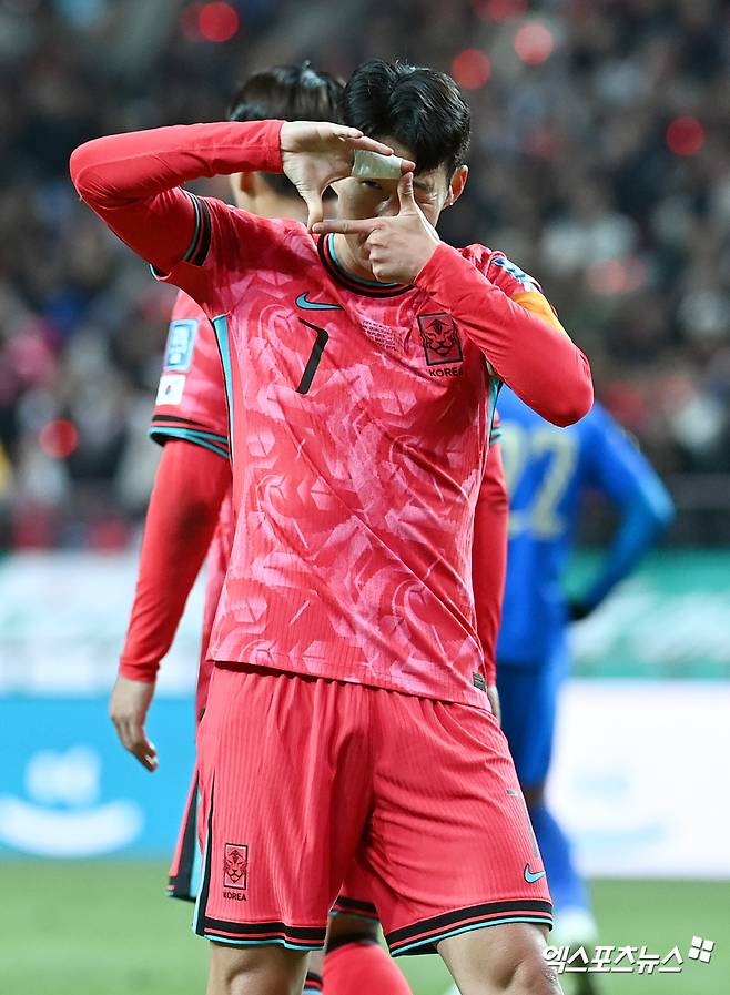 손흥민 전세계 3위! '16골' 홀란 다다음 SON…월드컵 예선 10골 폭발→최다 득점 '공동 3위' 쾅쾅