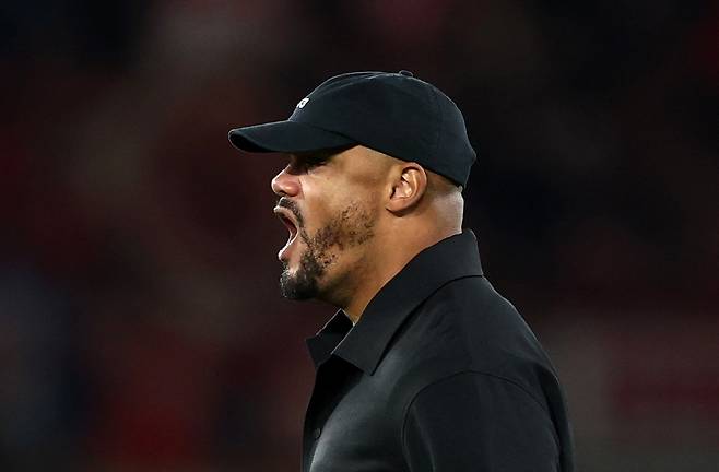 '승승승승승승승승승승승승승승승승무승' 유럽 역사를 새로 쓴 콤파니, 김민재 버려두고 떠날까...