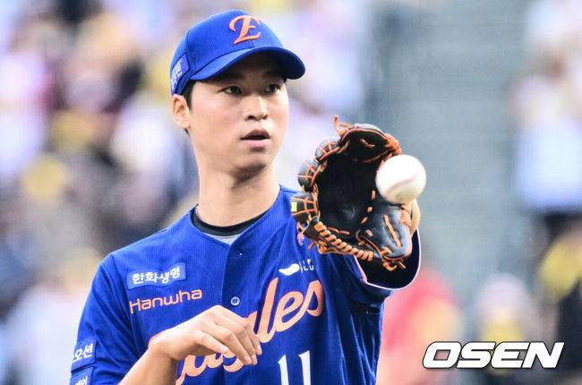 FA 이적생이 FA 보상선수로 친정팀 리턴?…'100억 강백호' 보상선수, '78억 엄상백' 시나리오 가능할까